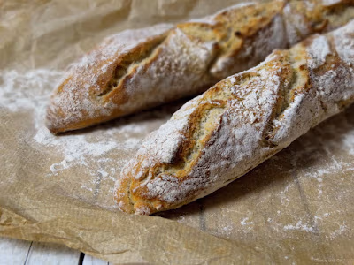 Dinkel-Chia-Baguette (vegan möglich)