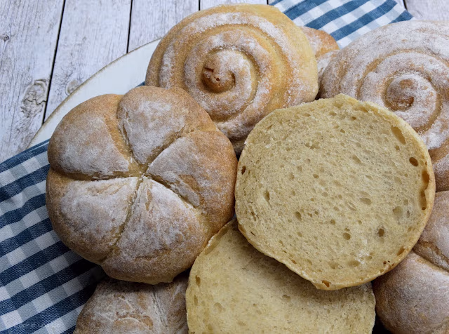 Buttermilch-Brötchen