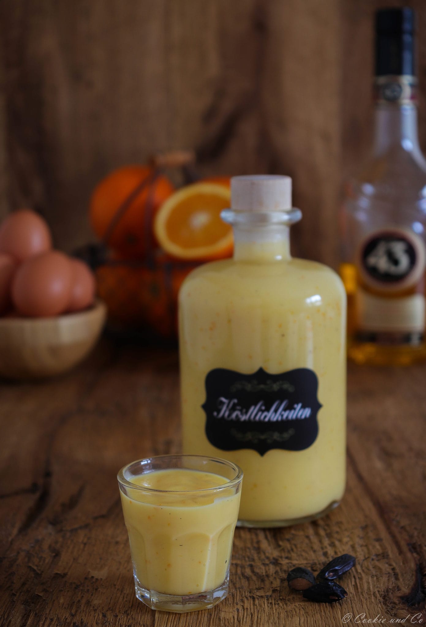 Eierlikör mit Licor 43 − einfach & lecker