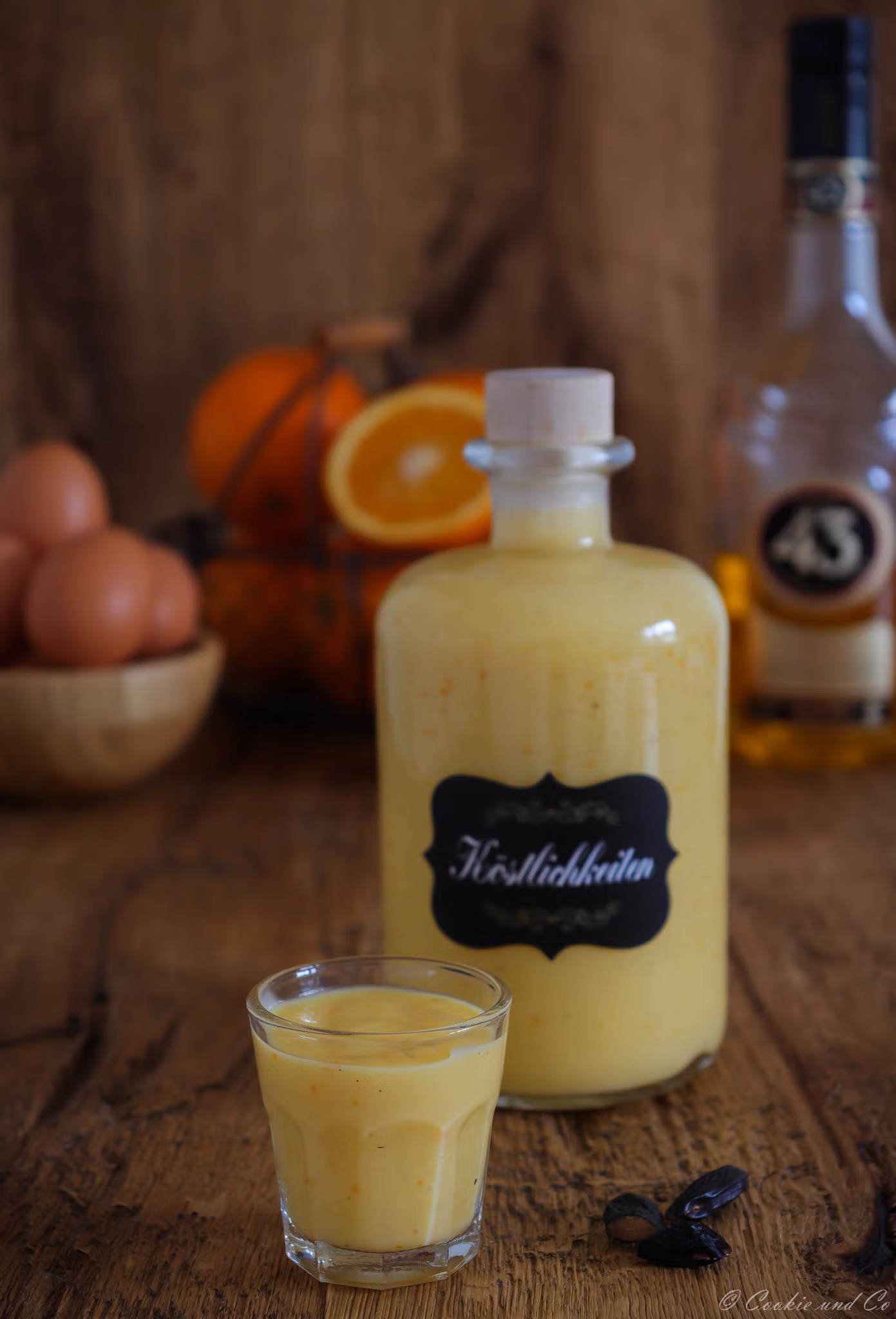 Eierlikör mit Licor 43 − einfach & lecker