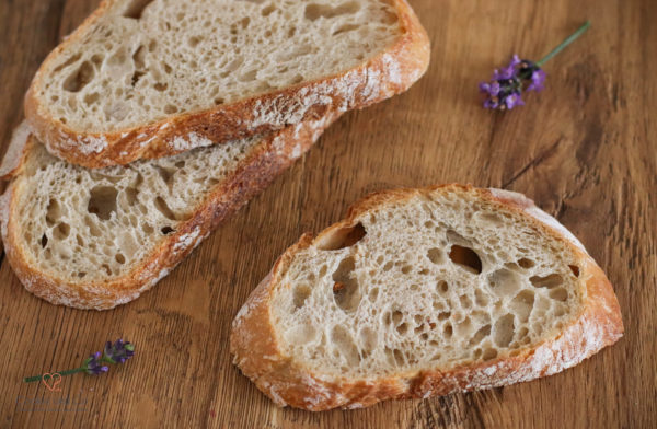 Französisches Landbrot (aus der Cocotte) • Cookie und Co