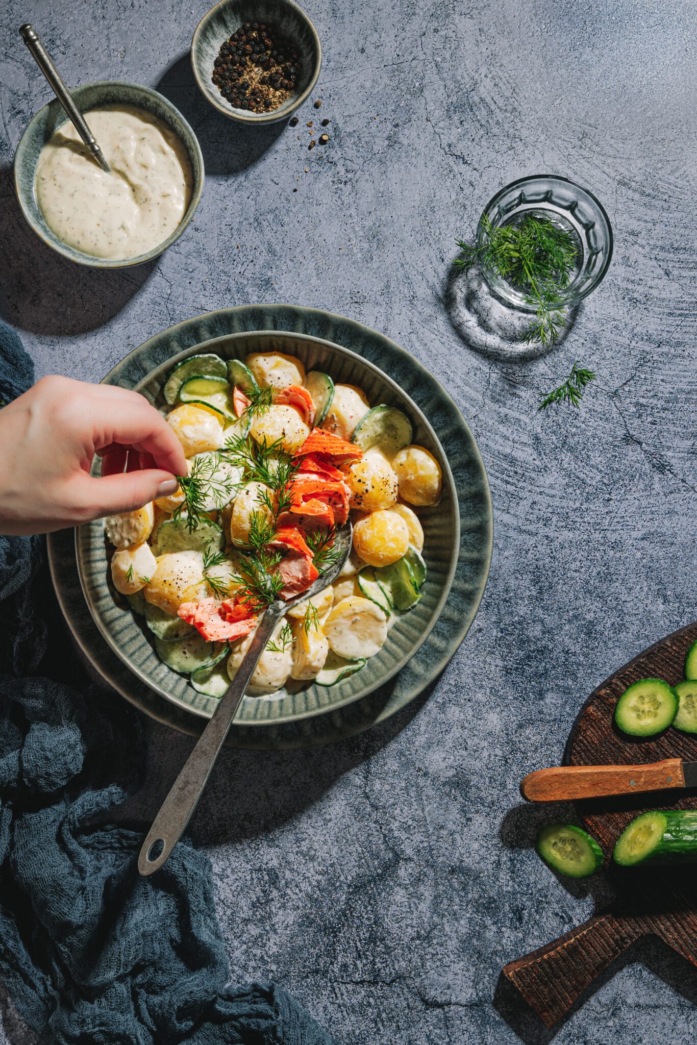 Kartoffelsalat mit frischer Gurke (ohne Mayonnaise) Kartoffelsalat mit frischer Gurke (ohne Mayonnaise)