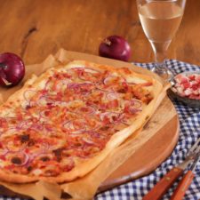 Flammkuchen nach elsässer Art