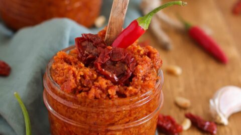 Pesto mit getrockneten Cherrytomaten