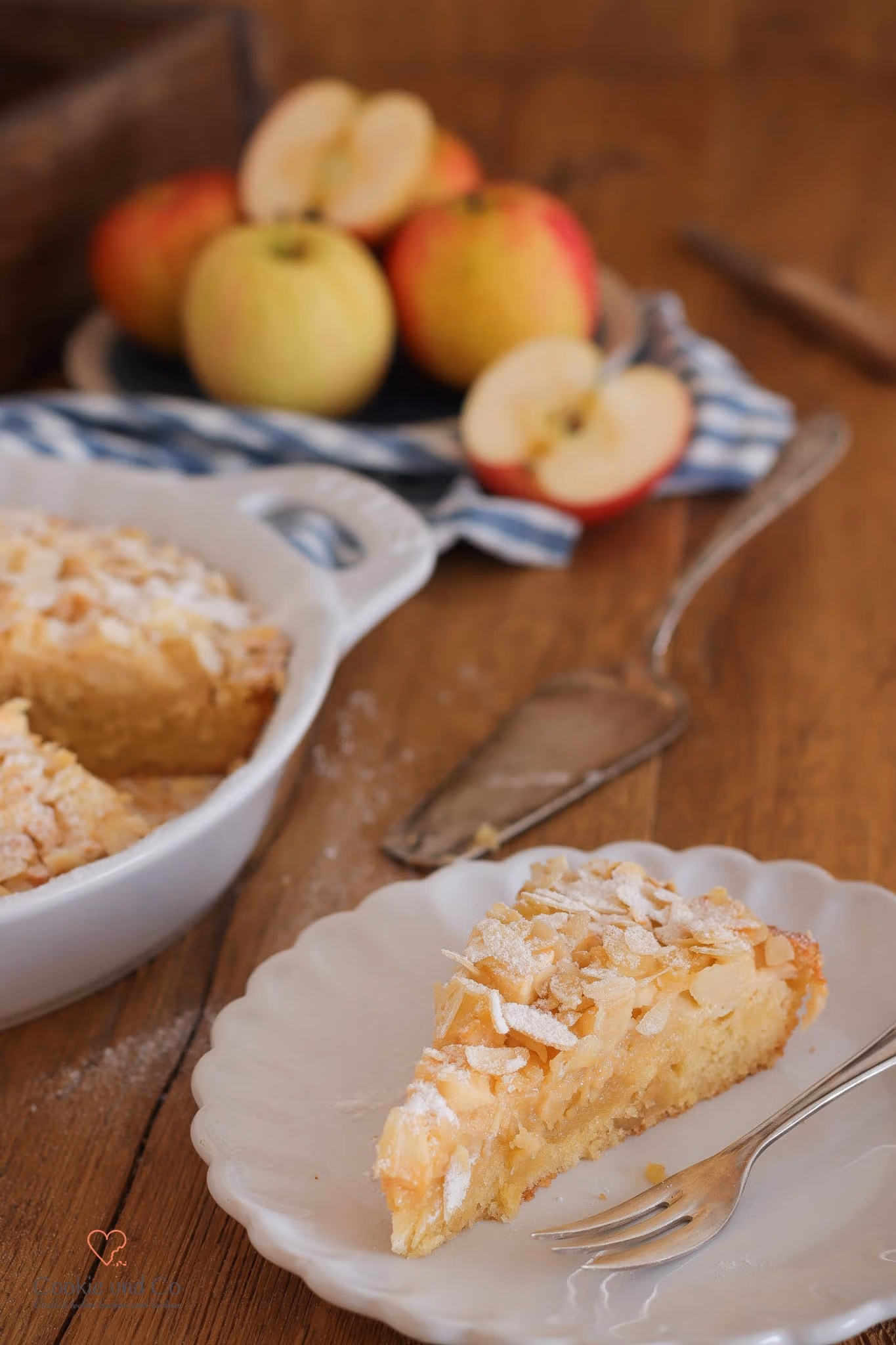 Saftiger Apfel-Mandel-Kuchen