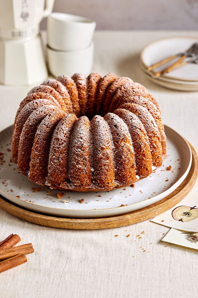 Apfelkuchen mit Dinkelmehl – saftig, schnell &amp; familientauglich