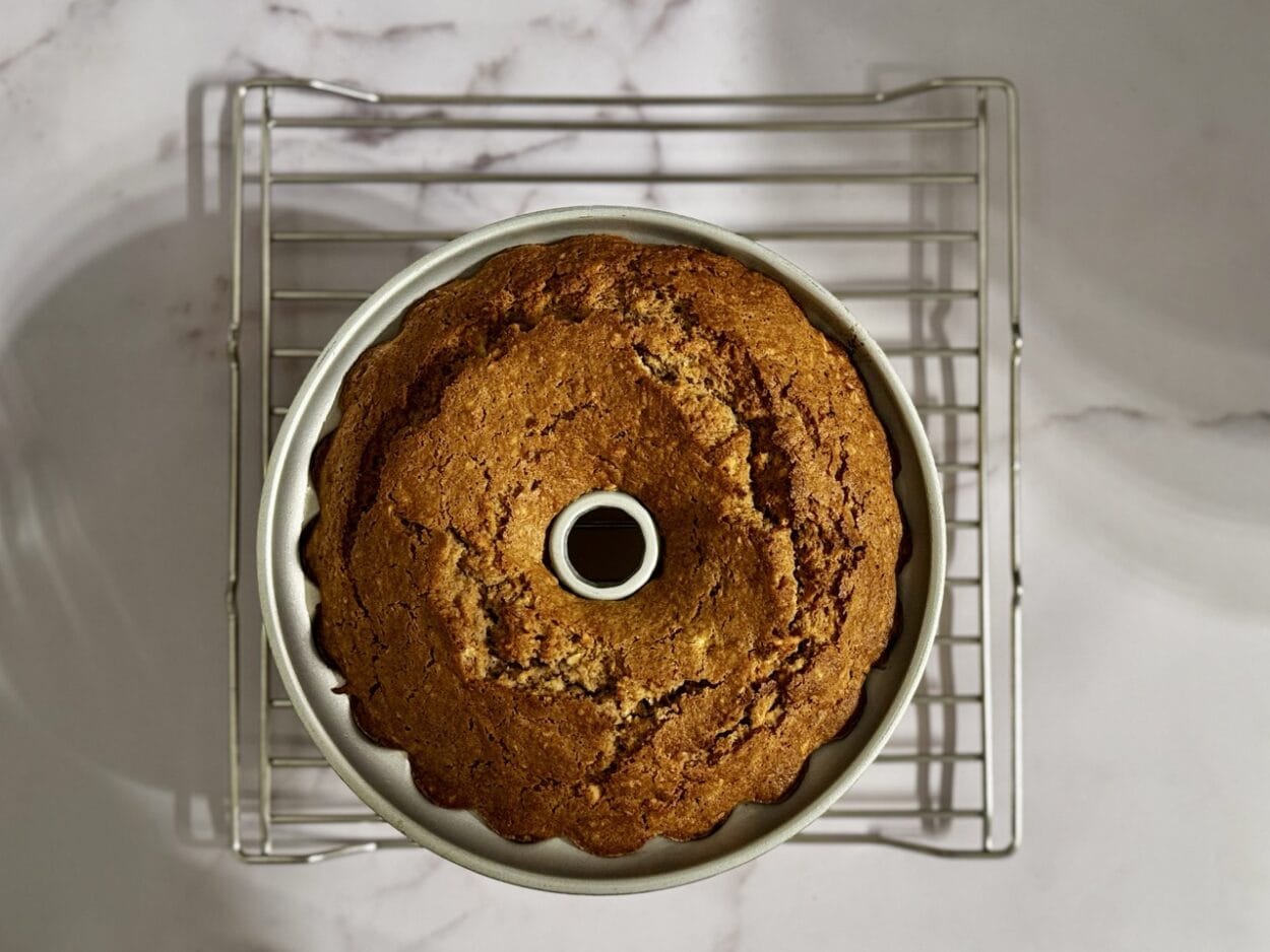 Apfelkuchen mit Dinkelmehl – saftig, schnell &amp; familientauglich