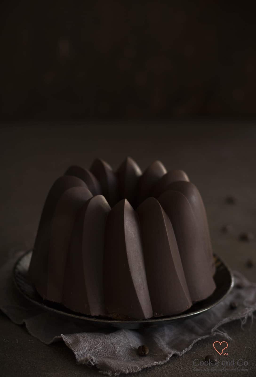 Espresso-Schoko-Gugelhupf mit perfekter Glasur