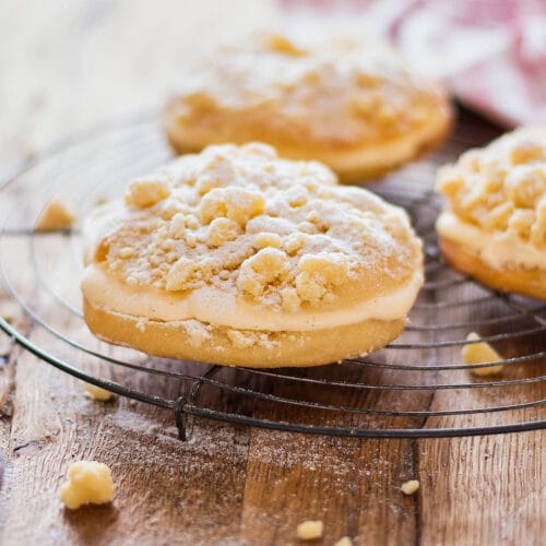 Streusletaler mit Vanillecreme wie vom Bäcker.