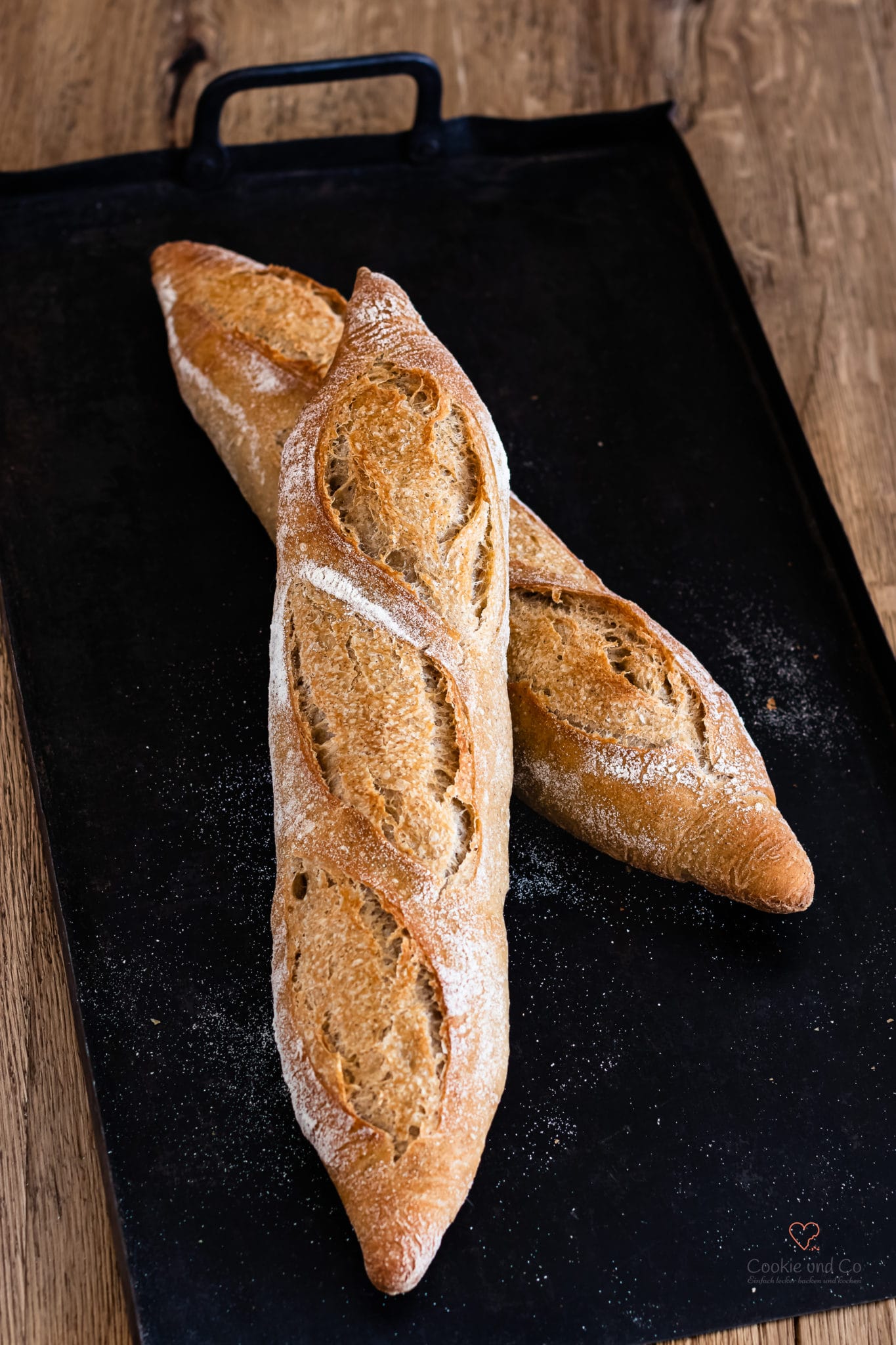 Rustikales Baguette mit Sauerteig, wie in Frankreich.
