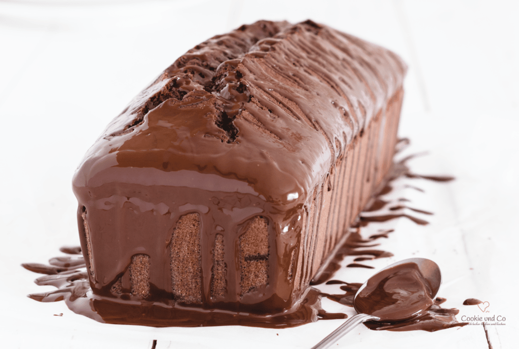 Schokoladenkuchen mit Scholoadenglasur