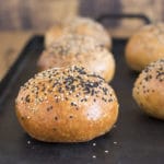 Brioche Burger Buns - die besten. Sehr fluffig, soft und sehr lecker. Mit wenig Hefe.