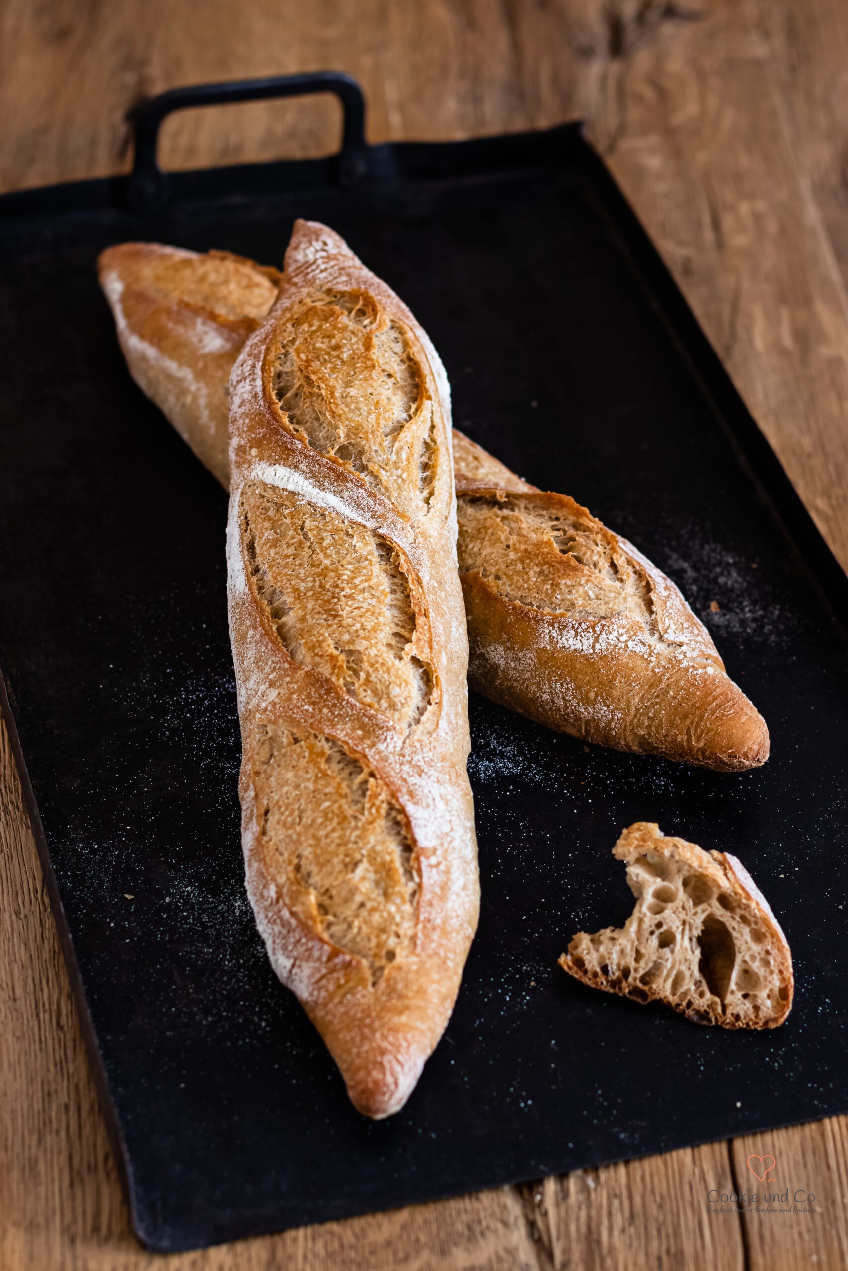 Rustikales Baguette mit Sauerteig, wie in Frankreich.