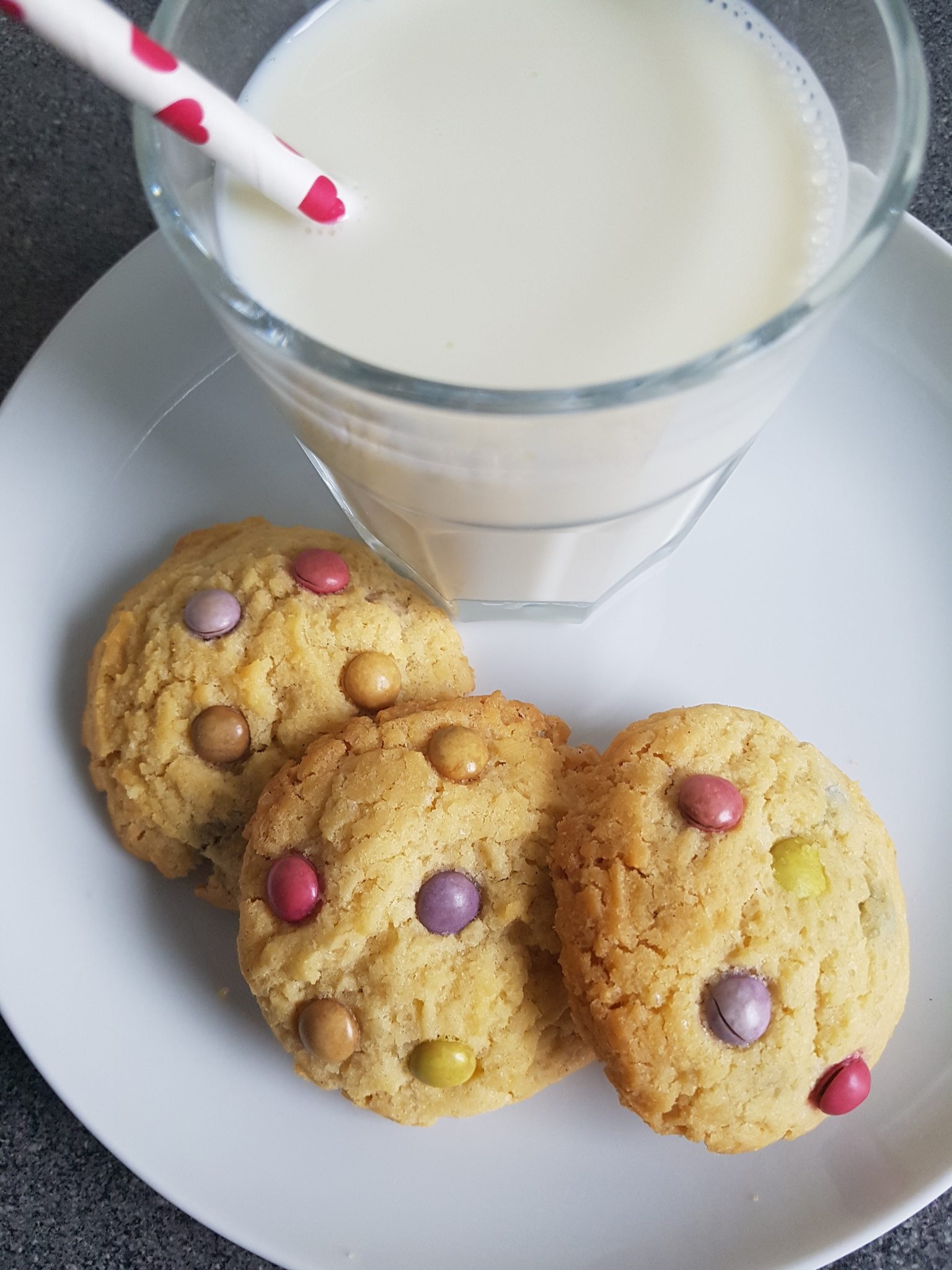 Cookies Rezept mit Smarties: bunte Kekse für Kinder