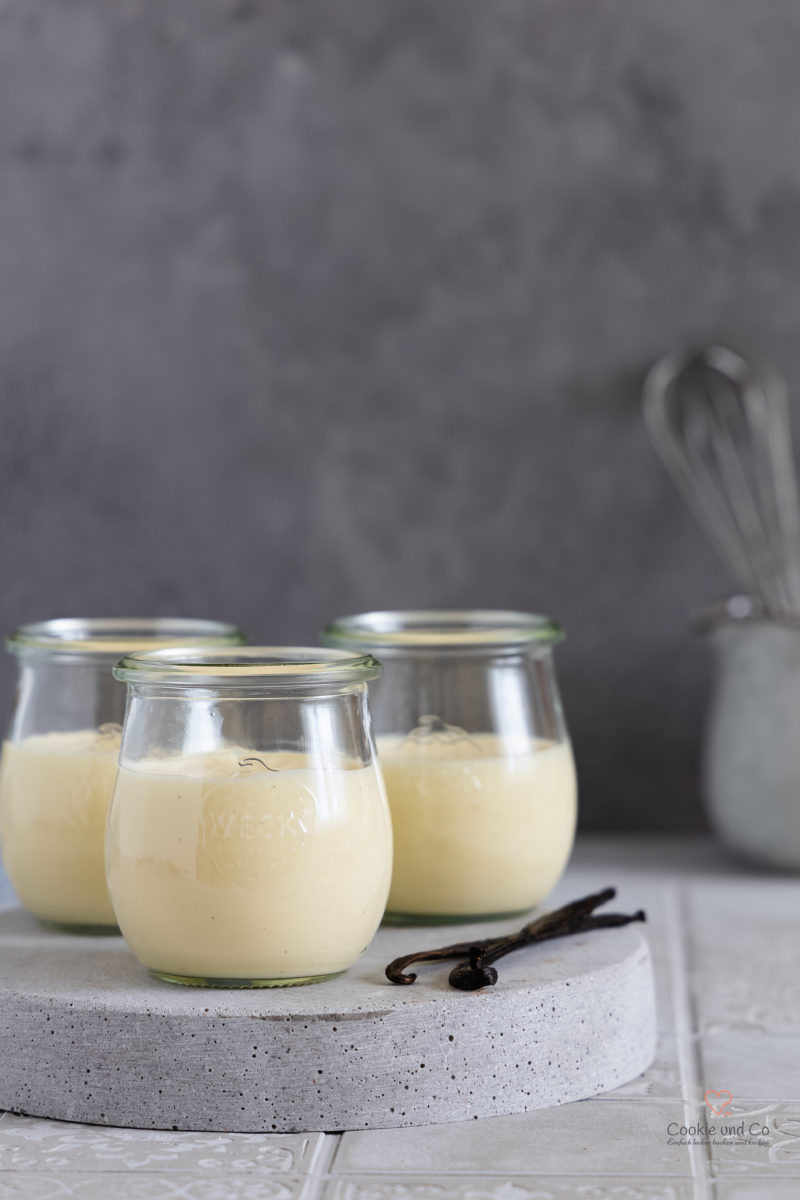 Schnelles Eierlikör Dessert mit weißer Schokolade