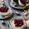 Mohn Marzipan Panna Cotta mit Glühwein Kirschen