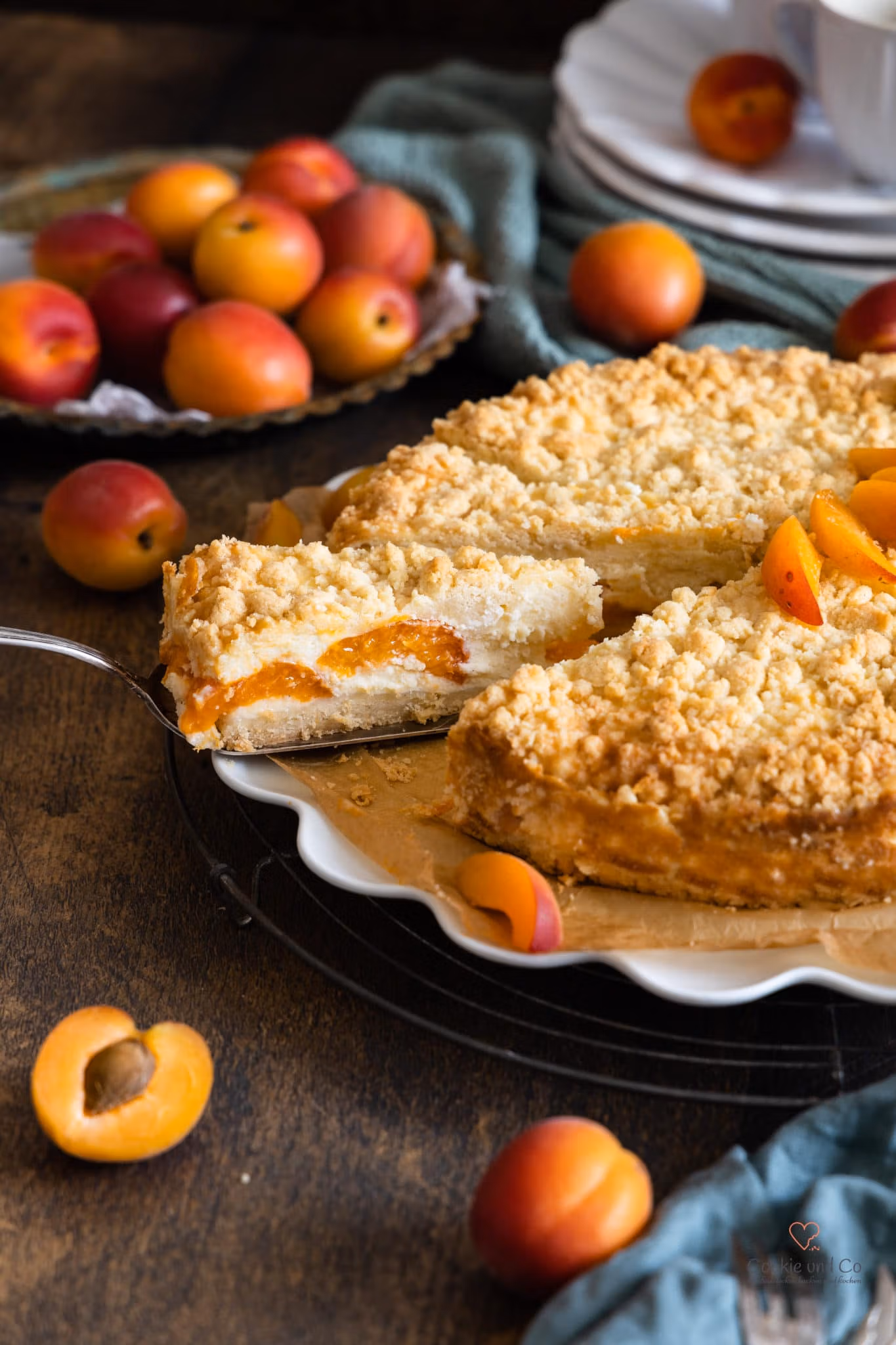 Aprikosen-Käsekuchen mit Streusel