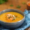 Rote Linsensuppe nach türkischer Art.