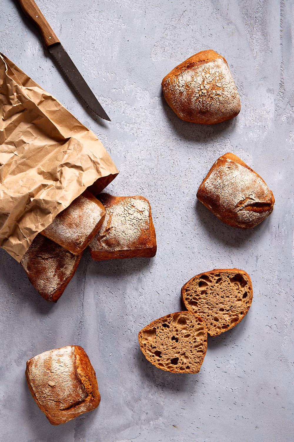 Fluffige Vollkornbrötchen (einfaches über Nacht Rezept)