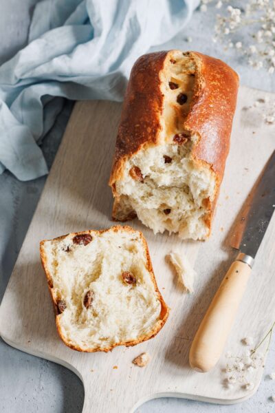 Rosinenstuten über Nacht (saftiges Rosinenbrot)