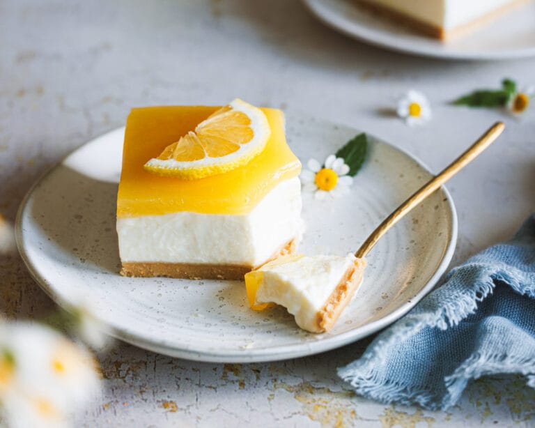 Lemon Cheesecake (No Bake Zitronen-Käsekuchen) 🍋