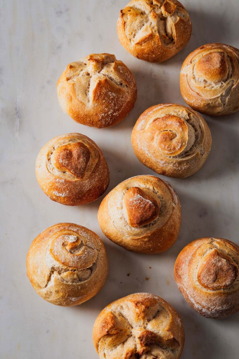 Schnelle Buttermilch-Brötchen mit Vollkorn - meine Goldkuller Schnelle Buttermilch-Brötchen mit Vollkorn - meine Goldkuller