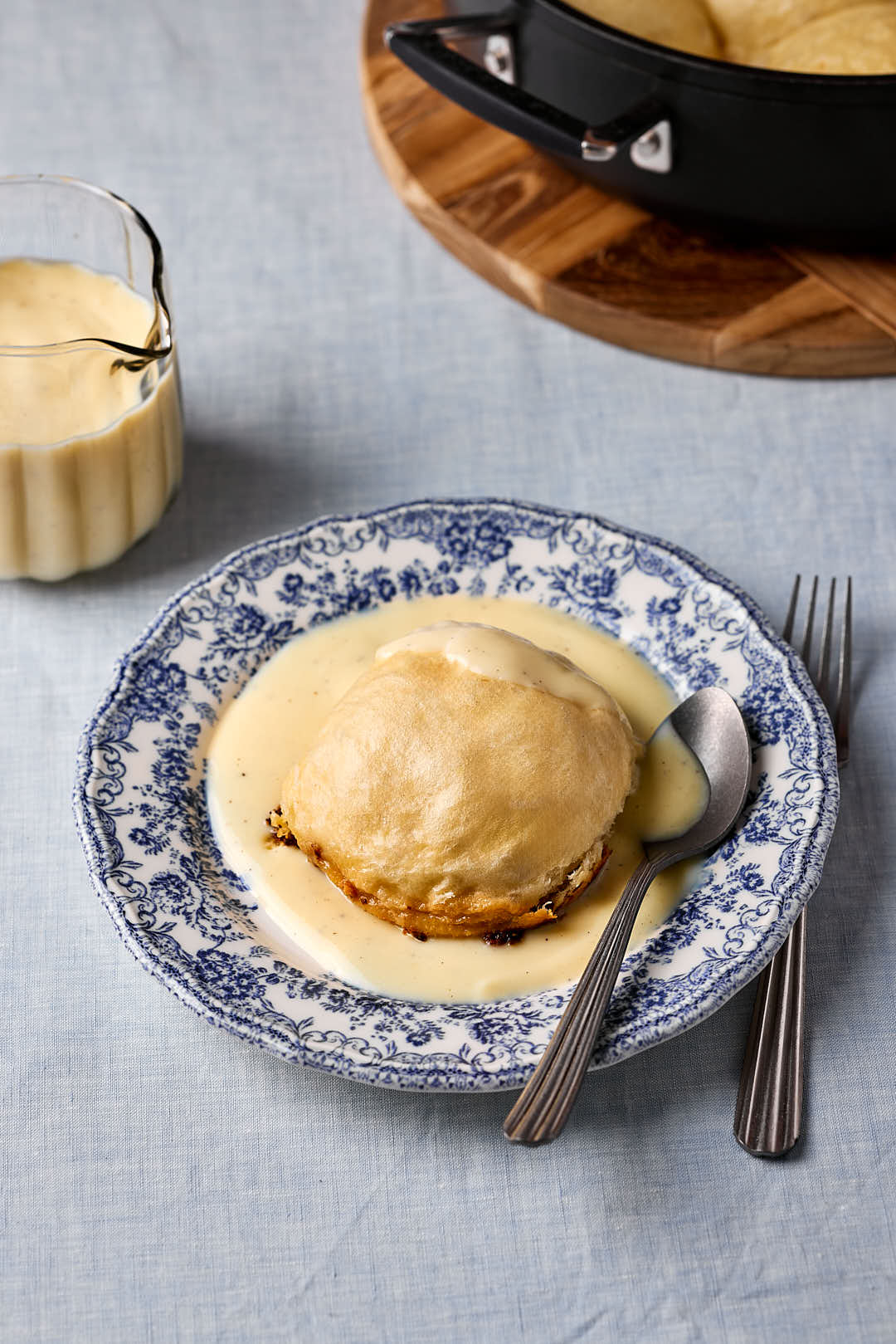 Dampfnudeln mit Vanillesoße: Omas gelingsicheres Rezept Dampfnudeln mit Vanillesoße: Omas gelingsicheres Rezept