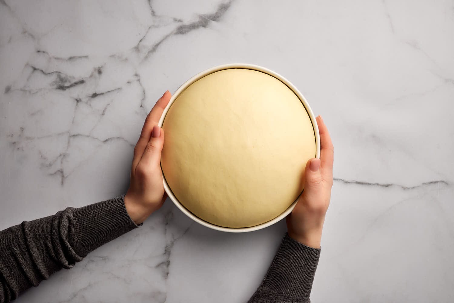 Hefeteig Grundrezept – so gelingt er immer fluffig