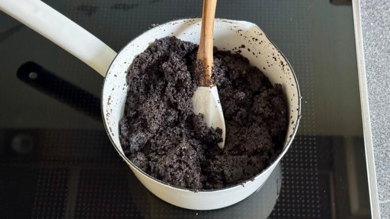 Mohnback selber machen: Das saftige Grundrezept für Mohnfüllung