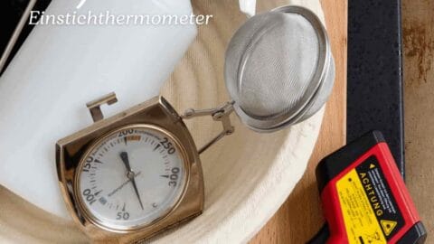 Brotbackzubehör mit Thermometer zur Messung der Teigtemperatur